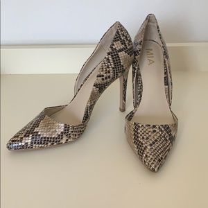 Size 6 MIA Faux Snake Skin Heels